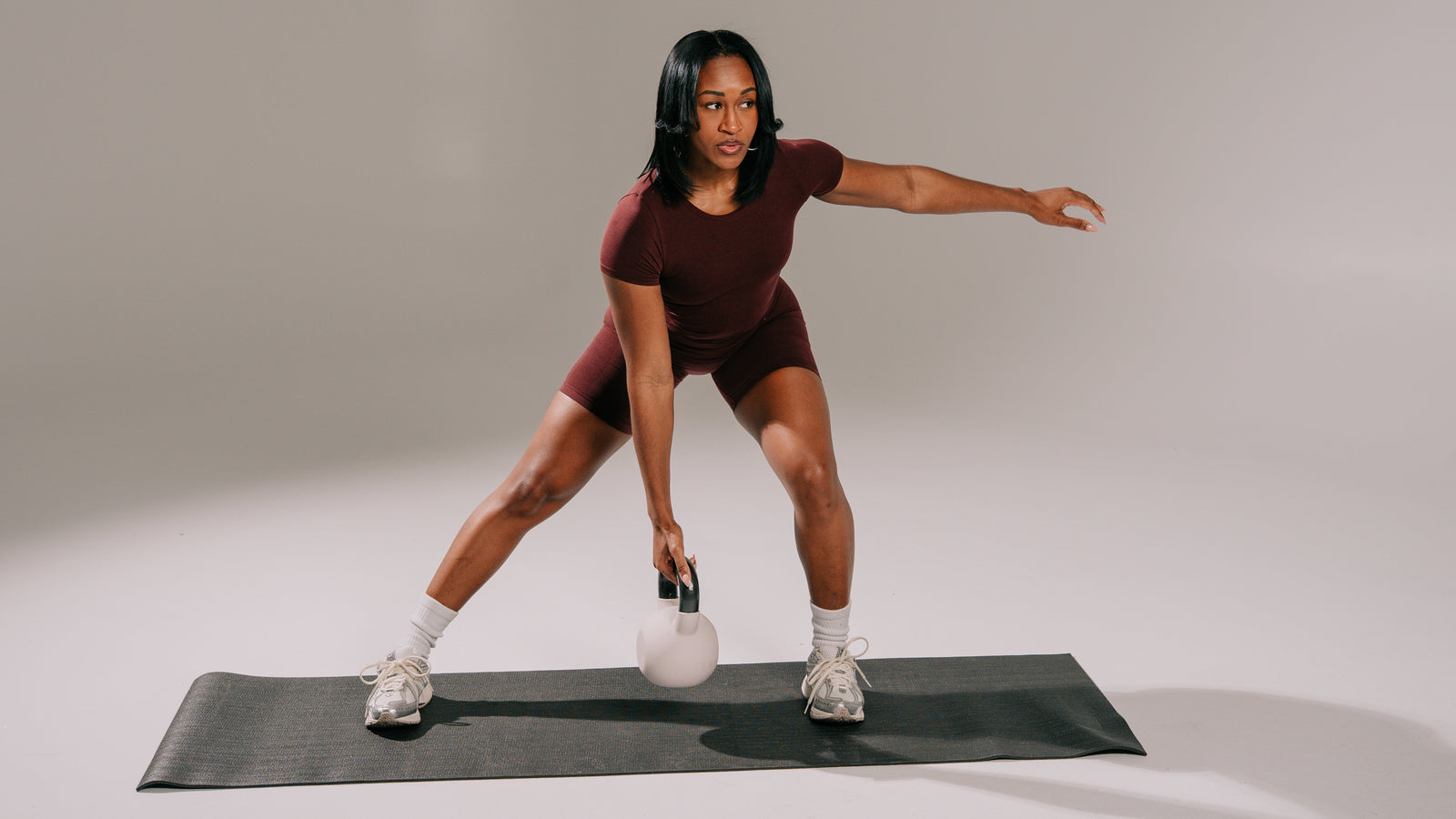 Pump Mid Rise Biker Short - Merlot product media