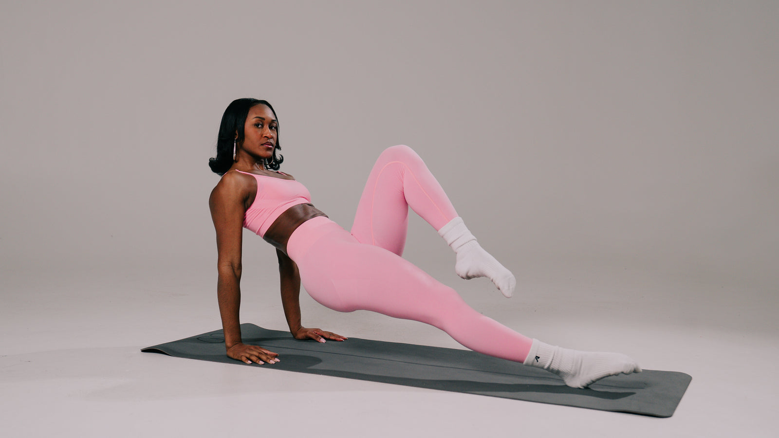 Pump Mid Rise Legging - Espresso product media