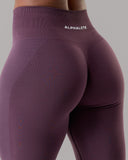 Amplify Ultra-High Rise Legging - Black Garnet