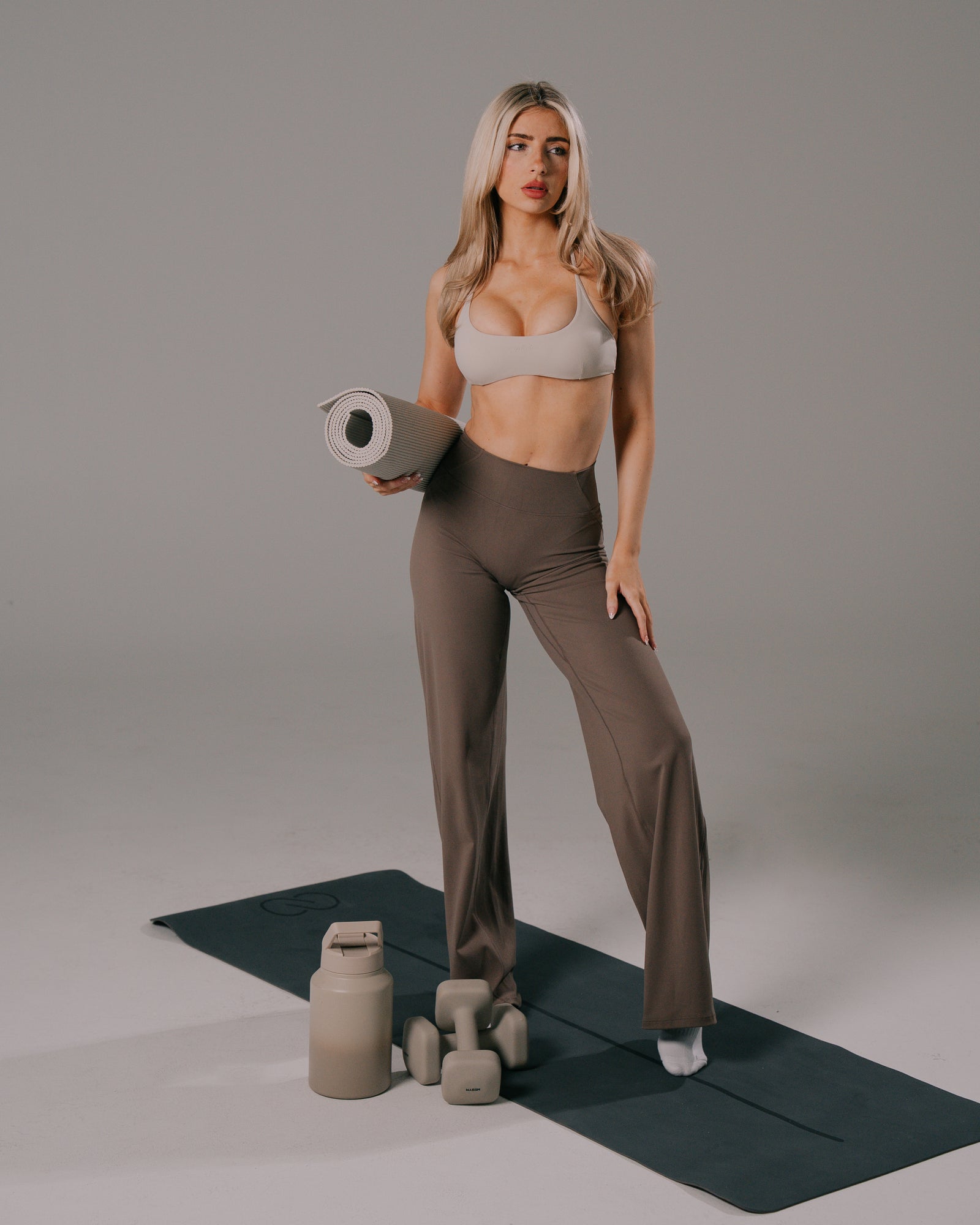 Aura Wide Leg Pant Long - Merlot product media