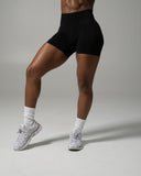 Pump Mid Rise Short - Black