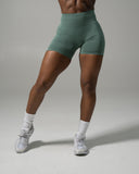 Pump Mid Rise Short - Juniper Green